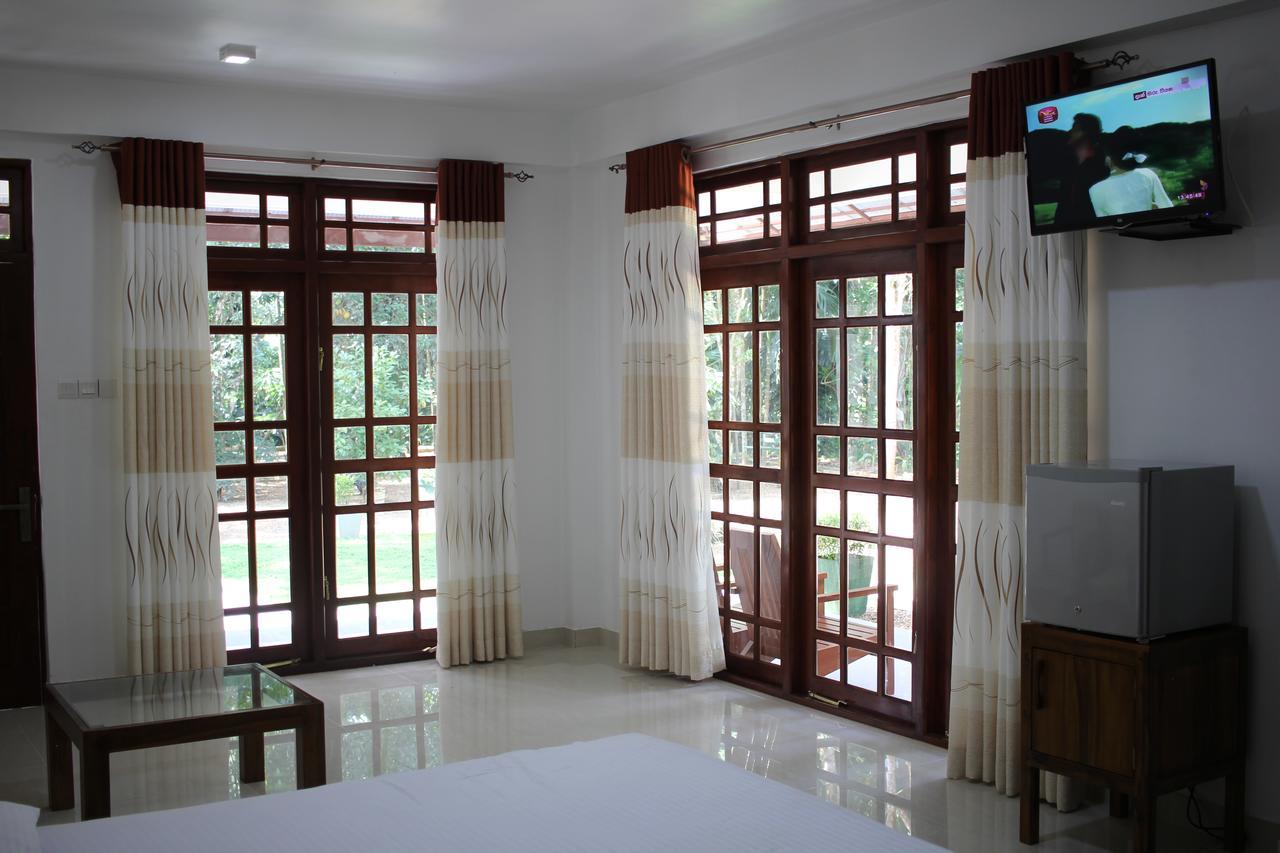 Gem Field Rest Bed & Breakfast Ratnapura Exterior foto